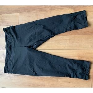 EUC lululemon Crops (2012 design)